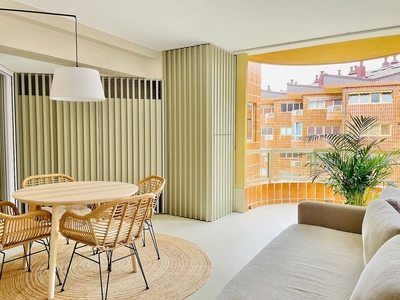 Alquiler de piso en Zarautz de 2 habitaciones con terraza y piscina