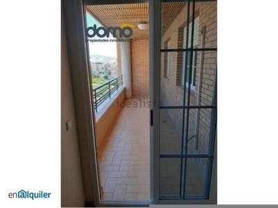 Alquiler piso terraza Altamira - oliveros - barrio alto