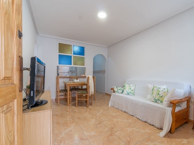 Apartamento en venta en El Chaparral - La Siesta - La Torreta, Torrevieja, Alicante