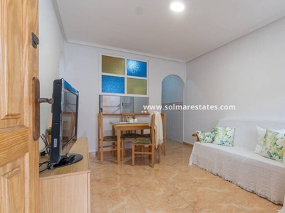 Apartamento en venta en El Chaparral - La Siesta - La Torreta, Torrevieja, Alicante