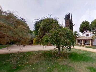 Casa con terreno en Villarrobledo