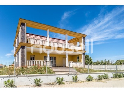 Casa en venta de 400 m² Calle Duero (Los Doctrinos), 47239 Villanueva de Duero (Valladolid)