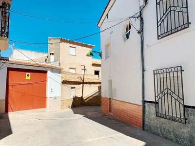 Dúplex en venta en Villanueva de Algaidas de 3 habitaciones con terraza