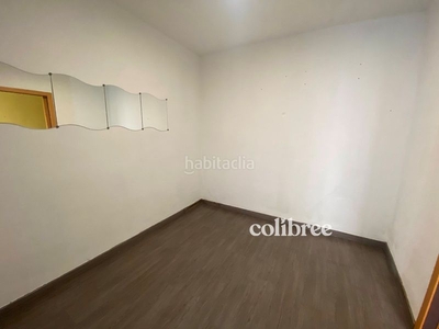 Piso en venta , con 50 m2, 2 habitaciones y 1 baños, aire acondicionado y calefacción individual (eléctrica). en Barcelona