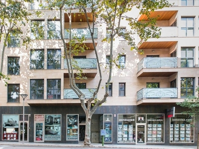 Piso en venta en calle Del Baró de Pinopar de 3 habitaciones con terraza y balcón