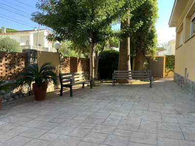 Piso en venta en Castelldefels, Barcelona