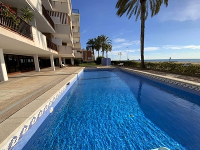 Piso en venta en Castelldefels, Barcelona