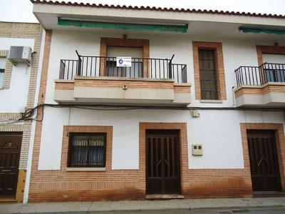 Venta de piso en calle Sancho Panza de 3 habitaciones con terraza y calefacción