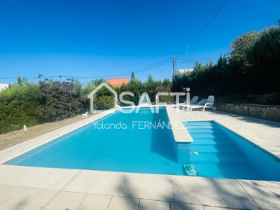 Venta de casa con piscina y terraza en El Viso de San Juan