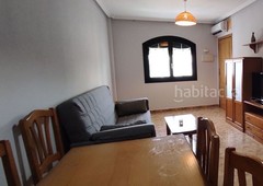 Apartamento en calle del río piloña apartamento con 2 habitaciones amueblado con aire acondicionado en Alcázares (Los)