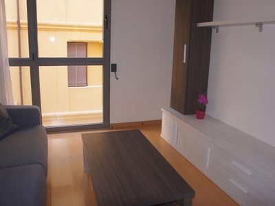 Alquiler de piso en Centro - Teruel de 1 habitación con garaje y muebles