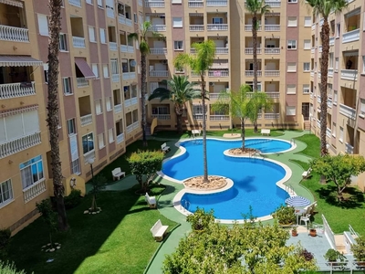 Apartamento en venta en Parque de las Naciones, Torrevieja, Alicante