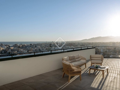 Ático de 173m² con 112m² terraza en venta en soho, Málaga