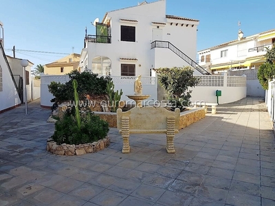 Bungalow en venta en La Mata, Torrevieja, Alicante