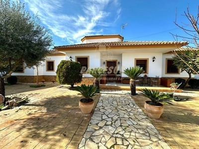 Casa con terreno en Córdoba