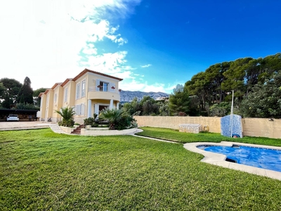 Casa en venta en Dénia, Alicante