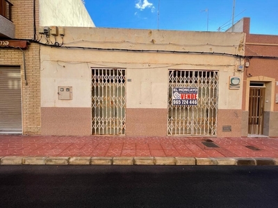 Chalet en venta en Zona Pueblo, Guardamar del Segura, Alicante