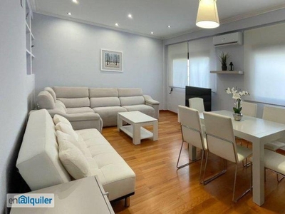 Apartamento de 2 dormitorios en alquiler en Valencia