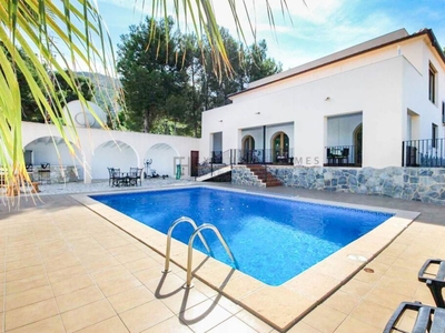 Casa-Chalet en Venta en Albir Alicante