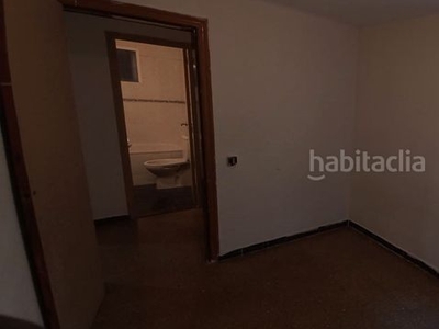 Piso cuarto con 3 habitaciones en Sant Salvador Tarragona