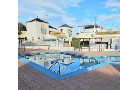 Bungalow en Punta Prima- Orihuela