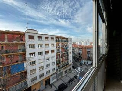 Piso de tres habitaciones 77 m², San José, Zaragoza