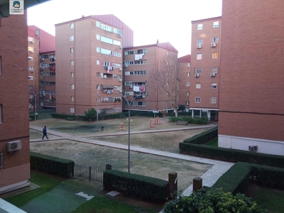 Venta de piso con piscina y terraza en Torrejón de Ardoz, Centro