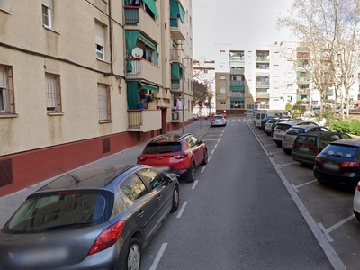 Venta de piso con terraza en Espronceda-Campoamor (Sabadell)