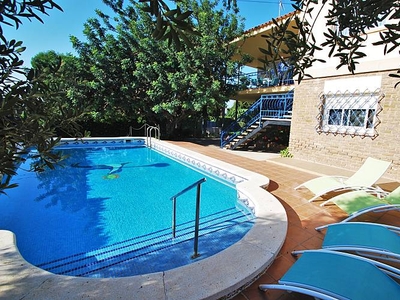 Villa Nieves con piscina privada 650m de la playa