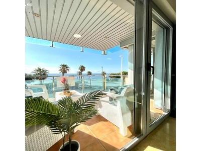 Apartamento de Lujo con vistas al mar, piscina y garaje