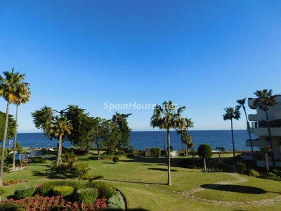 Apartamento en venta en Guadalmansa, Estepona