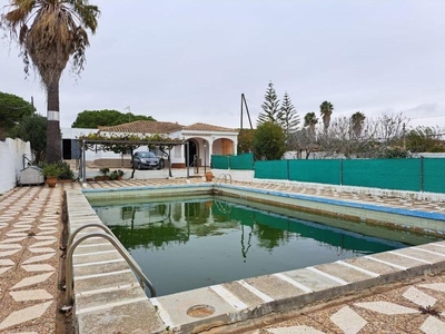 Chalet en Chiclana de la Frontera