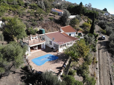 Villa en venta en Cómpeta