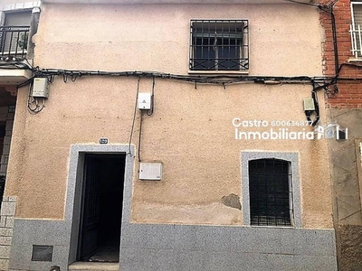 Venta Casa adosada en Calle Progreso 120 Belvís de La Jara. A reformar 102 m²