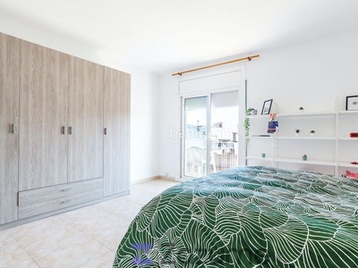 Alquiler piso con 3 habitaciones amueblado con calefacción y aire acondicionado en Badalona