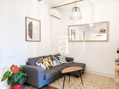 Alquiler piso de alquiler temporal de 2 habitaciones a pasos de plaza españa en Barcelona