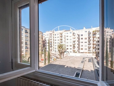 Alquiler piso en alquiler de dos habitaciones en eixample dreta en Barcelona