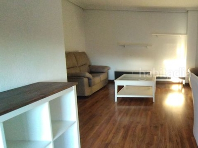 Alquiler piso en calle américa 2 piso con 3 habitaciones amueblado con ascensor, calefacción y aire acondicionado en Murcia