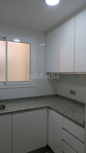 Alquiler piso en carrer de maria barrientos 17 piso con 4 habitaciones con ascensor, calefacción y aire acondicionado en Barcelona