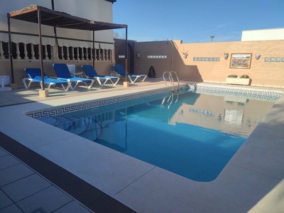 Alquiler vacaciones de casa con piscina y terraza en Aljaraque