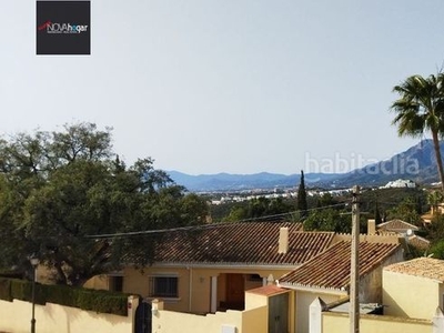 Chalet con 5 habitaciones con parking, piscina, aire acondicionado y vistas al mar en Marbella