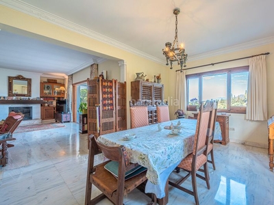 Chalet villa en venta en elviria en Playa Bajadilla - Puertos Marbella