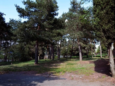 Chalet ocasión: chalet aislado de 271 m2, centro pueblo , con jardin - bosque de 5.527 m2, u en Prades