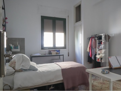 Habitación en residencia de estudiantes en madrid