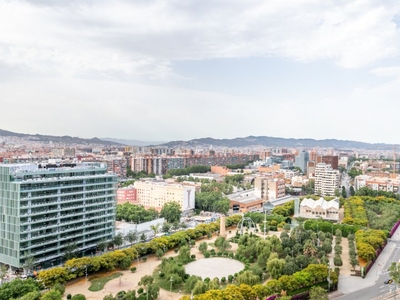 Impresionante apartamento frente al parque Poblenou Centre