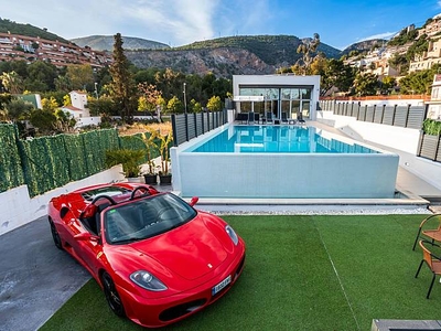 Luxurious villa. 2 pools.One heated 200m beach