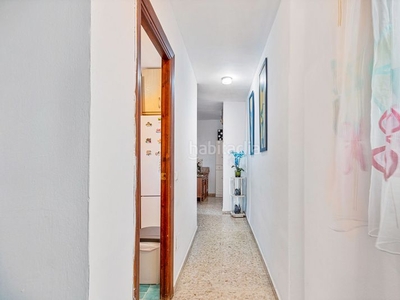 Piso en avenida luis braille 32 piso con 3 habitaciones amueblado con ascensor y vistas al mar en Marbella