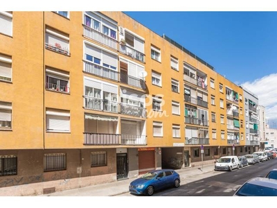 Piso en venta en Carrer de Can Pantiquet, cerca de Avinguda d' Antoni Gaudí