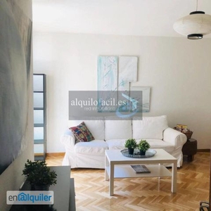 Precioso Apartamento amueblado + Piscina y posibilidad garaje Majadahonda Centro