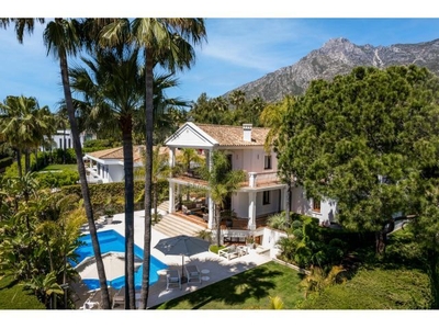 Villa en venta en Sierra Blanca, Marbella Milla de Oro